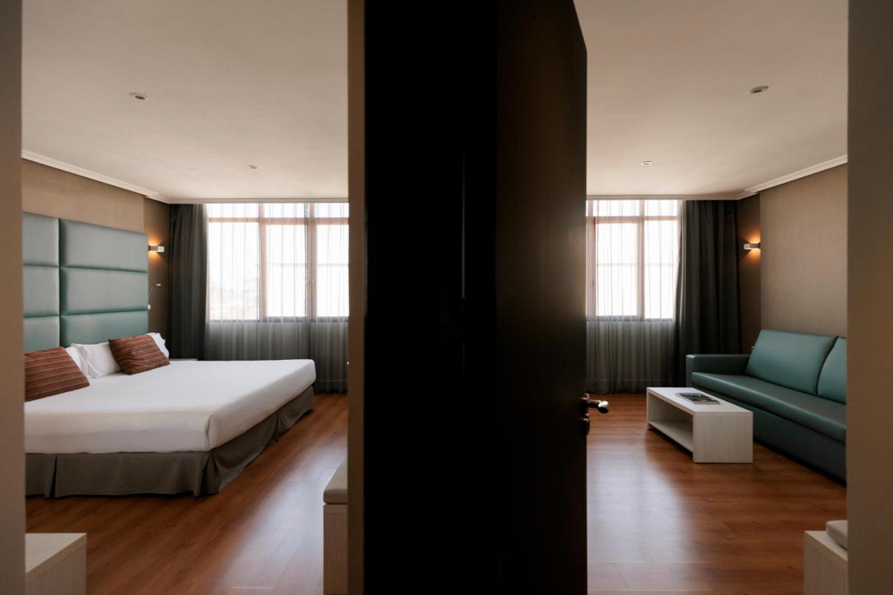 Hotel Pax 과달라야라 외부 사진
