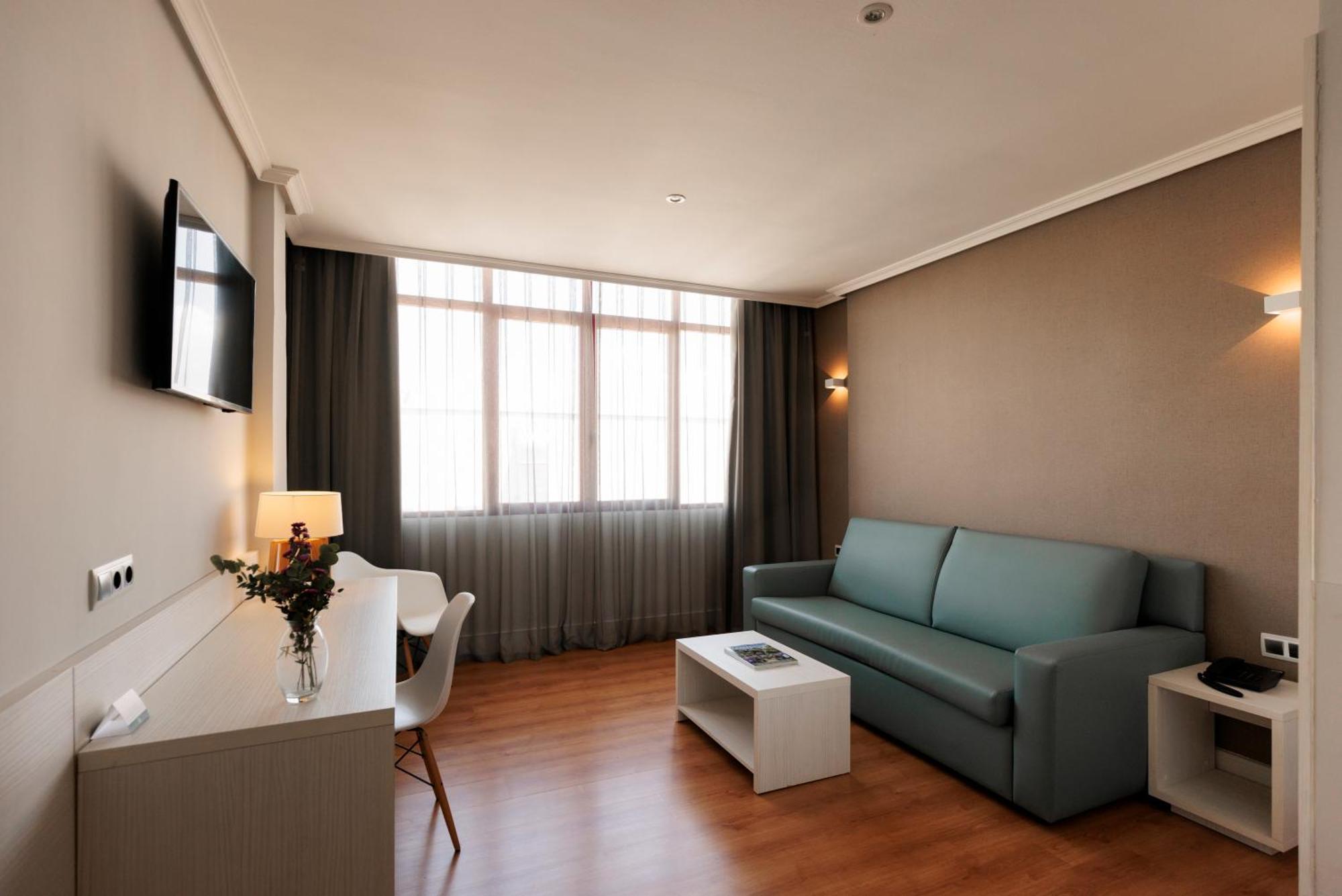 Hotel Pax 과달라야라 외부 사진
